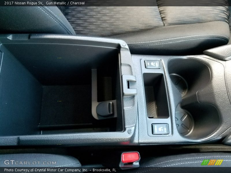 Gun Metallic / Charcoal 2017 Nissan Rogue SV