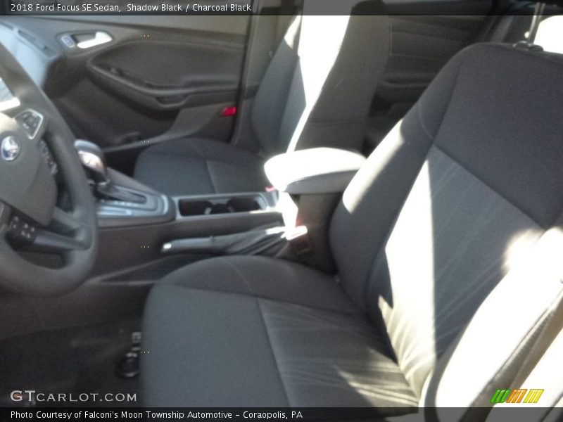 Shadow Black / Charcoal Black 2018 Ford Focus SE Sedan