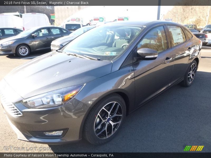 Magnetic / Charcoal Black 2018 Ford Focus SEL Sedan