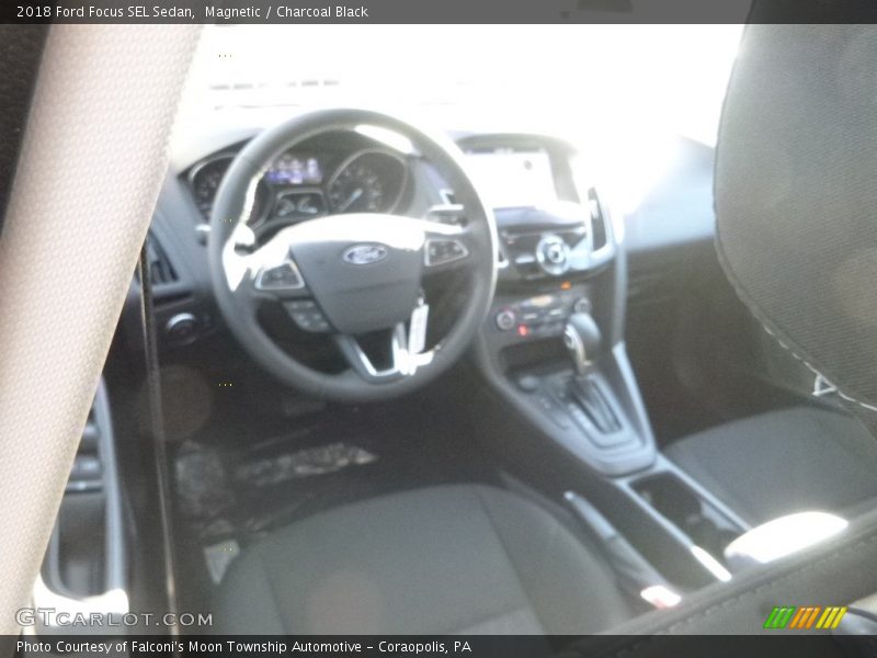 Magnetic / Charcoal Black 2018 Ford Focus SEL Sedan