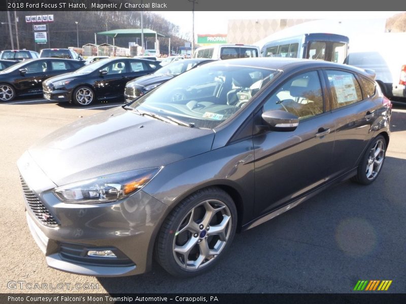 Front 3/4 View of 2018 Focus ST Hatch