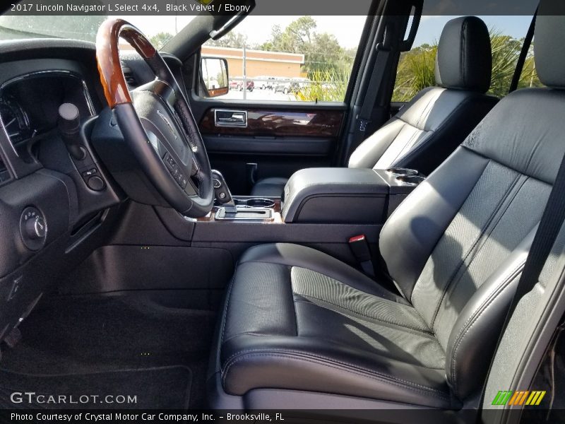 Front Seat of 2017 Navigator L Select 4x4