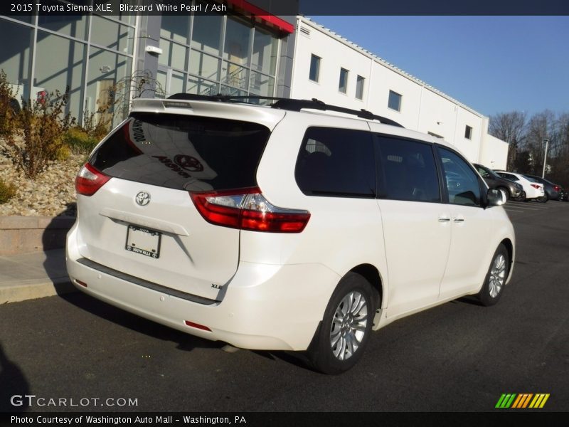 Blizzard White Pearl / Ash 2015 Toyota Sienna XLE