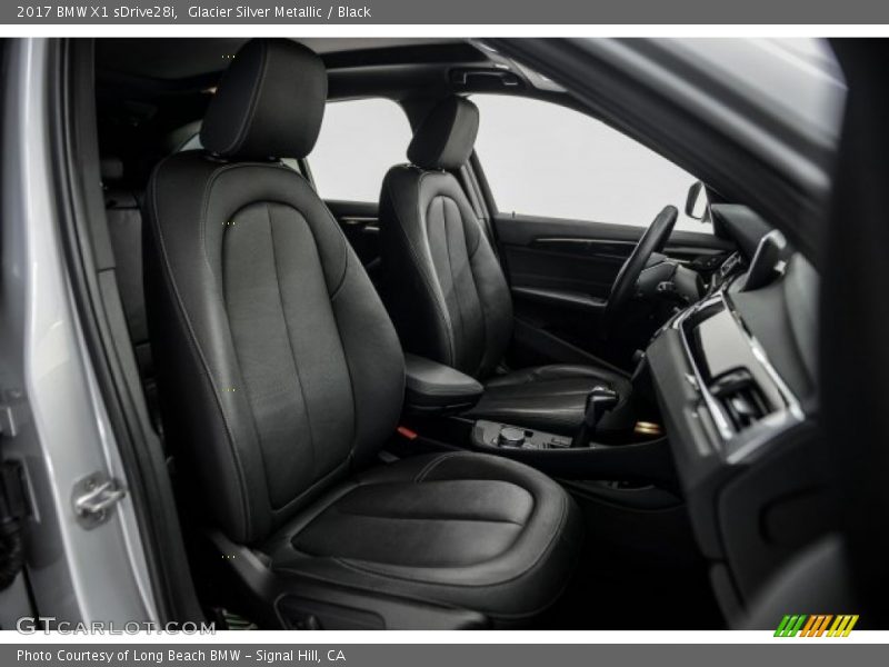 Glacier Silver Metallic / Black 2017 BMW X1 sDrive28i
