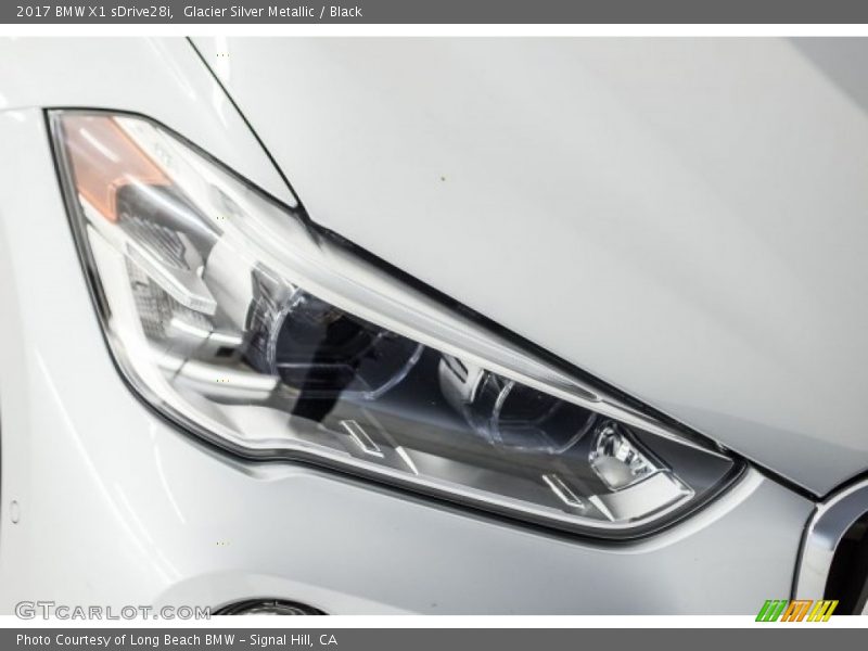 Glacier Silver Metallic / Black 2017 BMW X1 sDrive28i