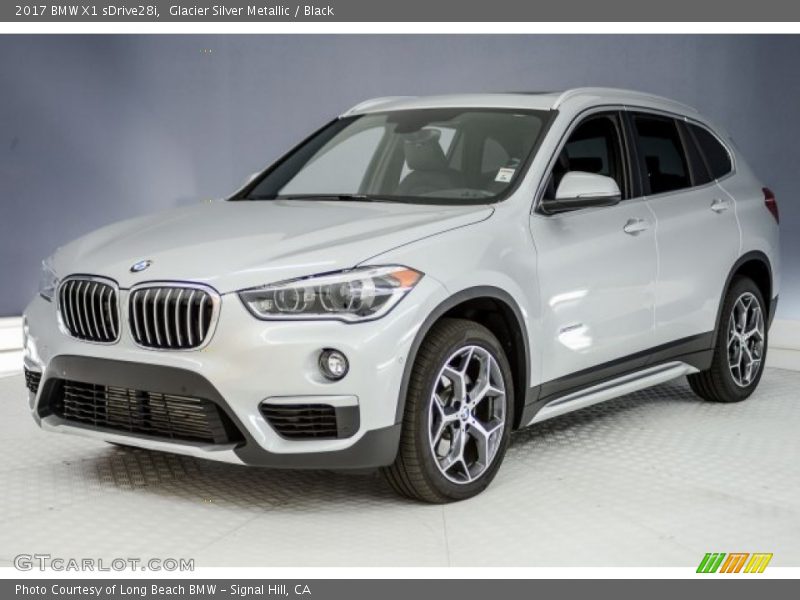 Glacier Silver Metallic / Black 2017 BMW X1 sDrive28i