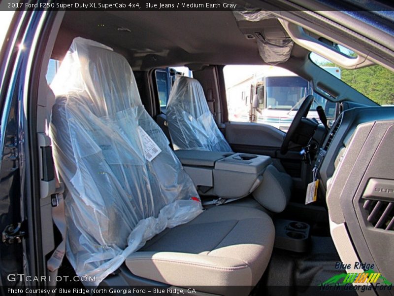Blue Jeans / Medium Earth Gray 2017 Ford F250 Super Duty XL SuperCab 4x4