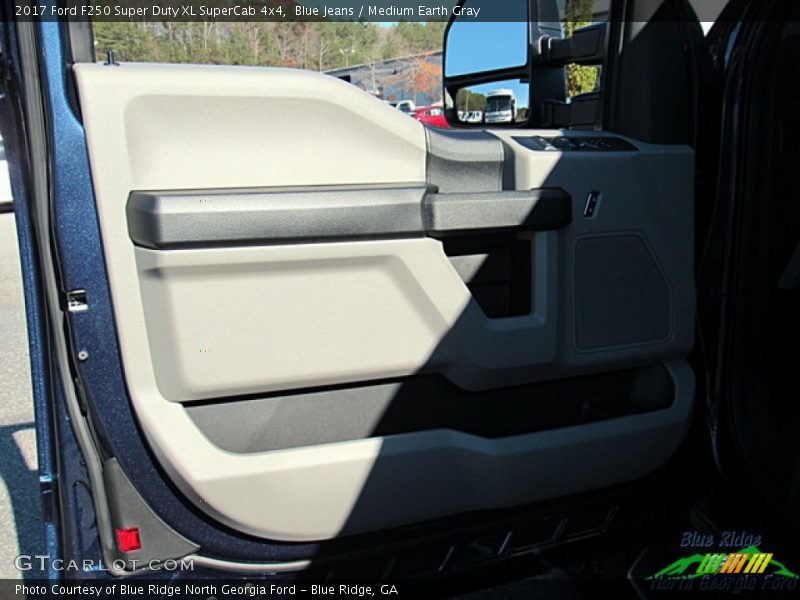 Blue Jeans / Medium Earth Gray 2017 Ford F250 Super Duty XL SuperCab 4x4