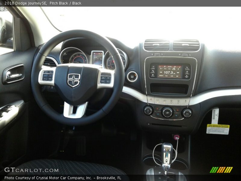 Pitch Black / Black 2018 Dodge Journey SE