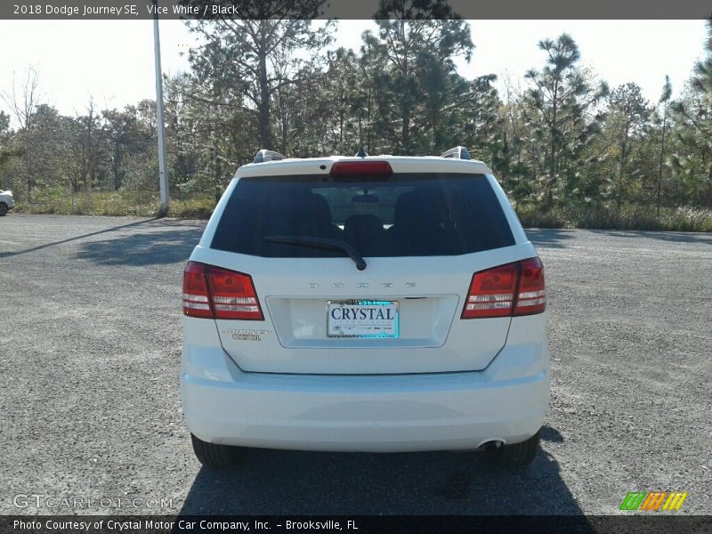 Vice White / Black 2018 Dodge Journey SE