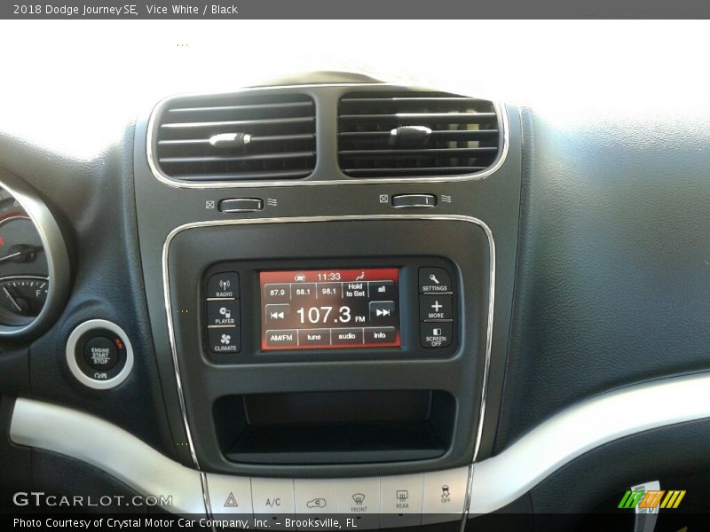 Vice White / Black 2018 Dodge Journey SE