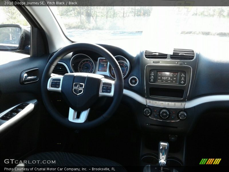 Pitch Black / Black 2018 Dodge Journey SE