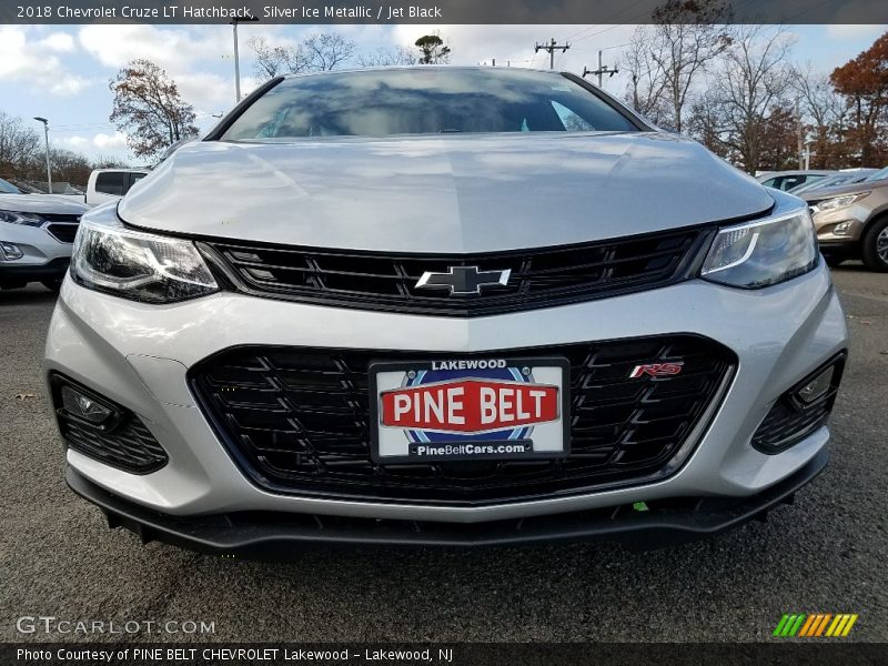 Silver Ice Metallic / Jet Black 2018 Chevrolet Cruze LT Hatchback