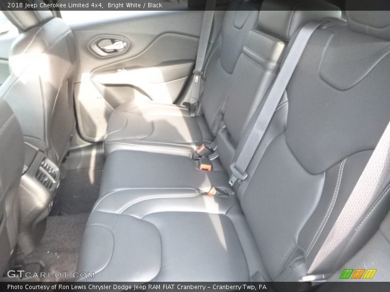 Bright White / Black 2018 Jeep Cherokee Limited 4x4