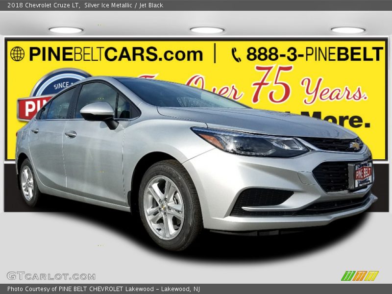 Silver Ice Metallic / Jet Black 2018 Chevrolet Cruze LT