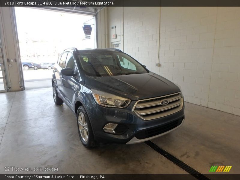 Blue Metallic / Medium Light Stone 2018 Ford Escape SE 4WD