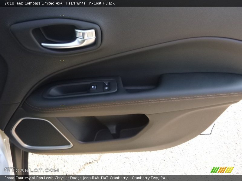 Pearl White Tri–Coat / Black 2018 Jeep Compass Limited 4x4
