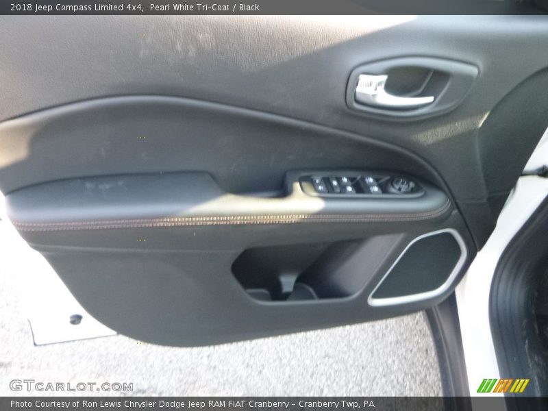 Pearl White Tri–Coat / Black 2018 Jeep Compass Limited 4x4