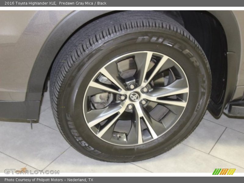 Predawn Gray Mica / Black 2016 Toyota Highlander XLE