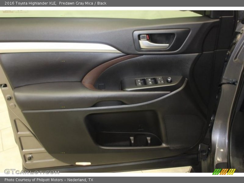 Predawn Gray Mica / Black 2016 Toyota Highlander XLE