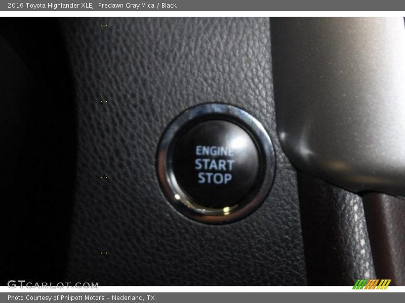 Predawn Gray Mica / Black 2016 Toyota Highlander XLE