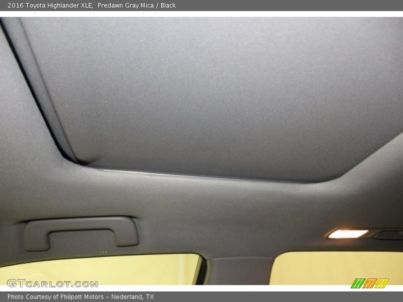 Predawn Gray Mica / Black 2016 Toyota Highlander XLE