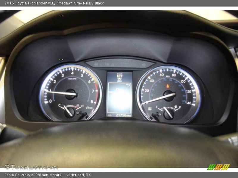 Predawn Gray Mica / Black 2016 Toyota Highlander XLE