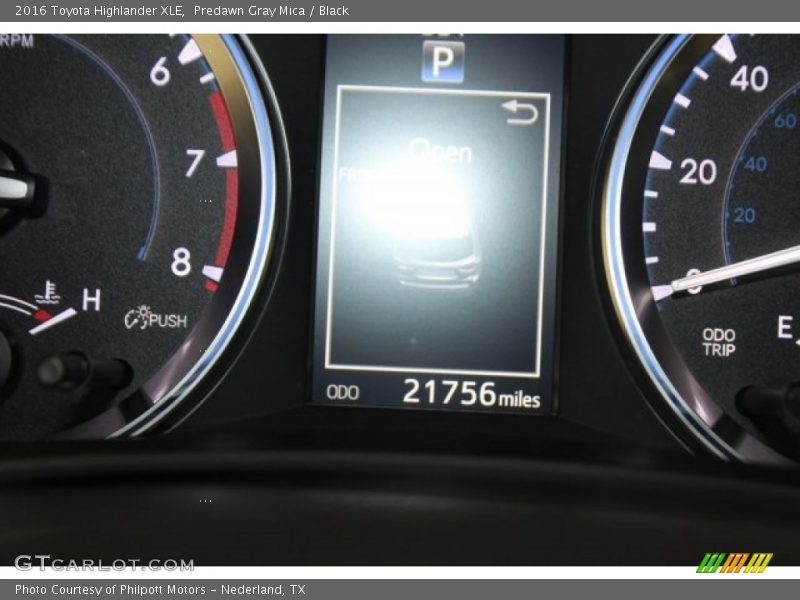 Predawn Gray Mica / Black 2016 Toyota Highlander XLE