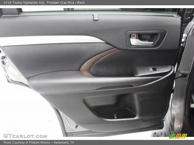 Predawn Gray Mica / Black 2016 Toyota Highlander XLE