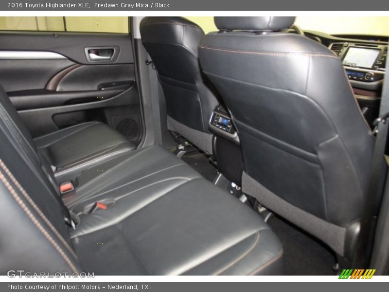 Predawn Gray Mica / Black 2016 Toyota Highlander XLE