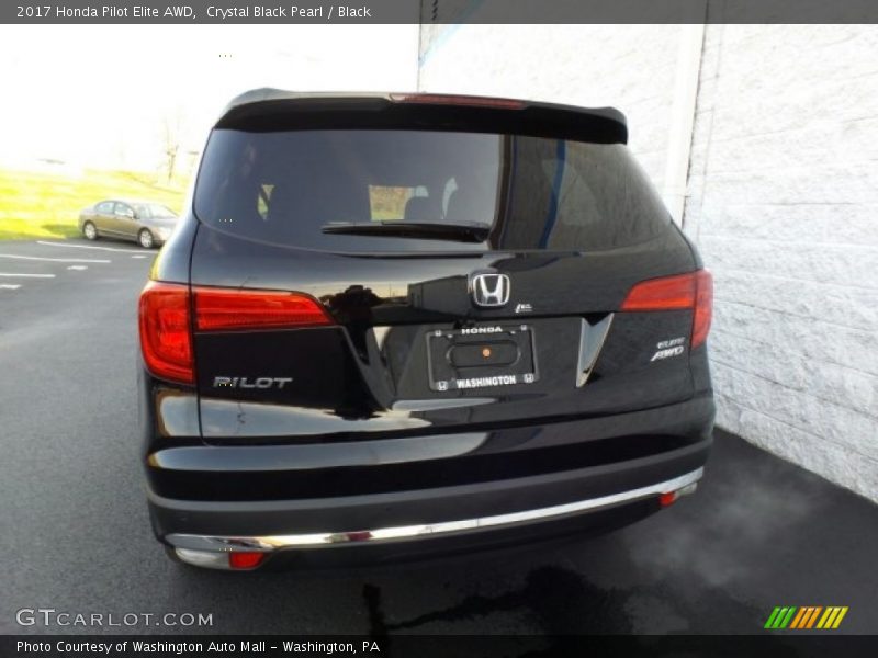 Crystal Black Pearl / Black 2017 Honda Pilot Elite AWD