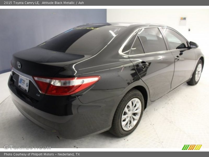 Attitude Black Metallic / Ash 2015 Toyota Camry LE