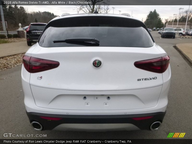 Alfa White / Black/Chocolate 2018 Alfa Romeo Stelvio Ti AWD