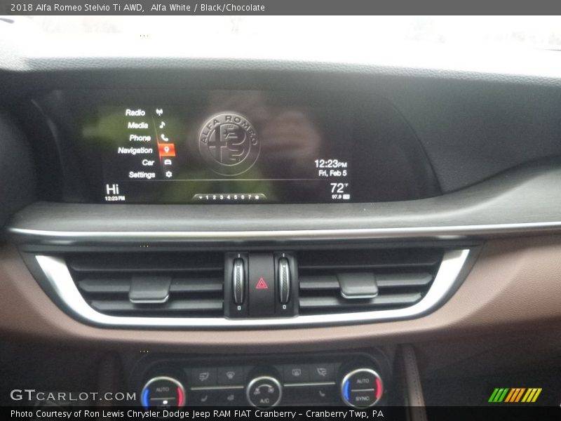 Alfa White / Black/Chocolate 2018 Alfa Romeo Stelvio Ti AWD