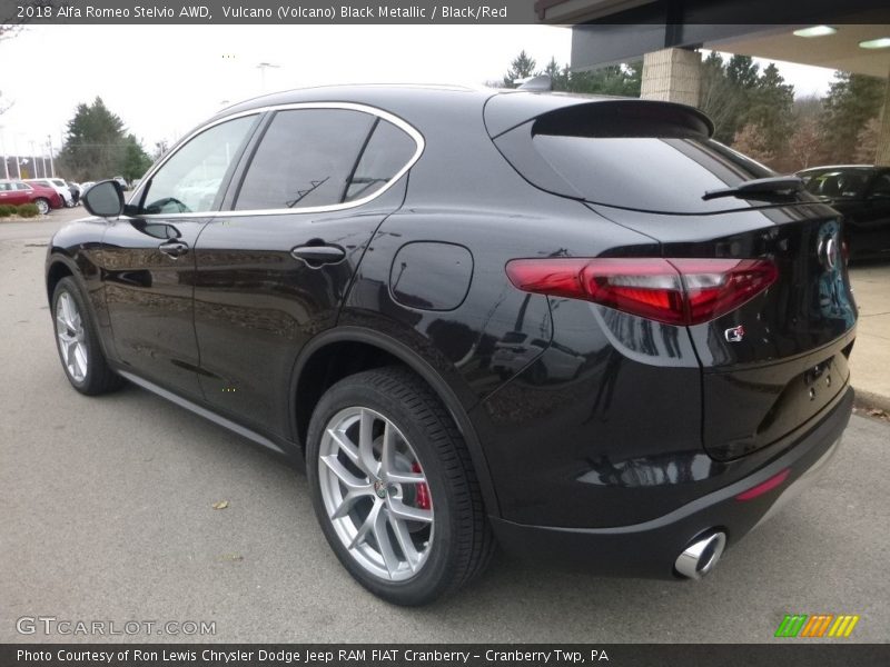 Vulcano (Volcano) Black Metallic / Black/Red 2018 Alfa Romeo Stelvio AWD