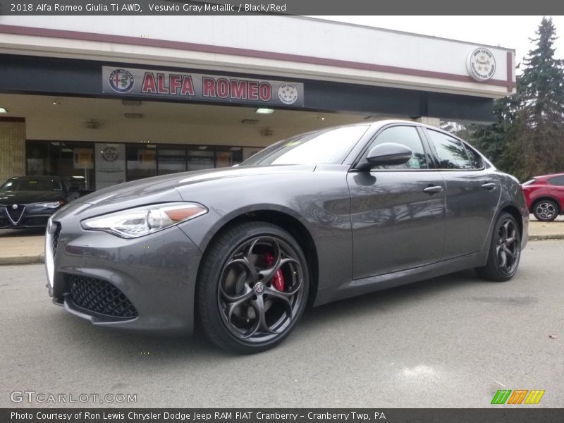 Vesuvio Gray Metallic / Black/Red 2018 Alfa Romeo Giulia Ti AWD