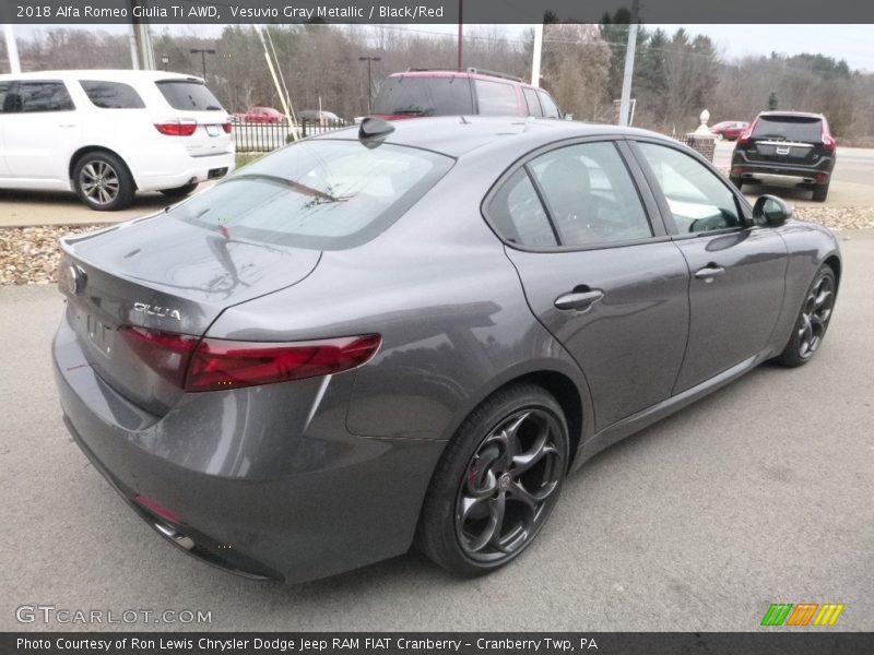 Vesuvio Gray Metallic / Black/Red 2018 Alfa Romeo Giulia Ti AWD