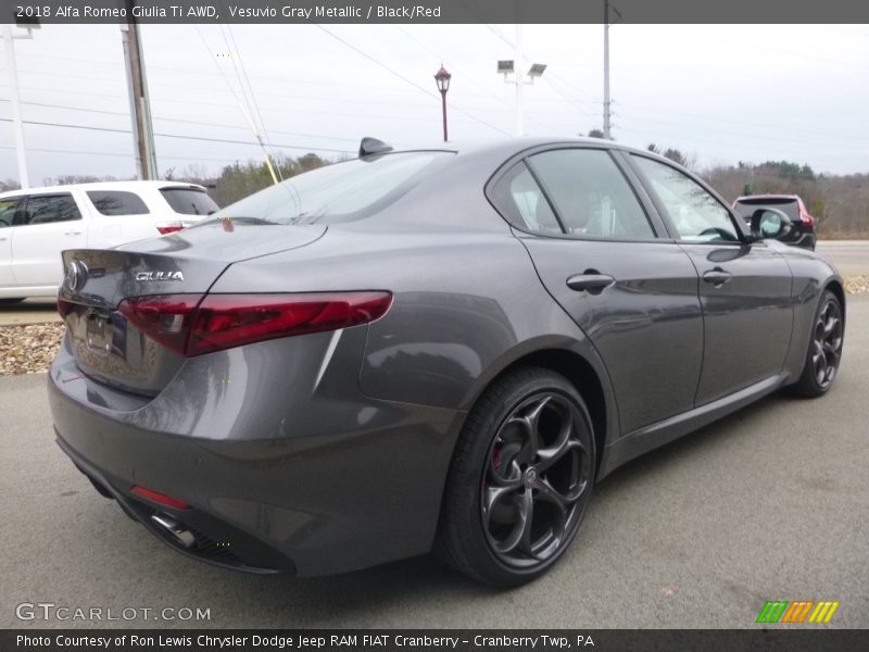 Vesuvio Gray Metallic / Black/Red 2018 Alfa Romeo Giulia Ti AWD