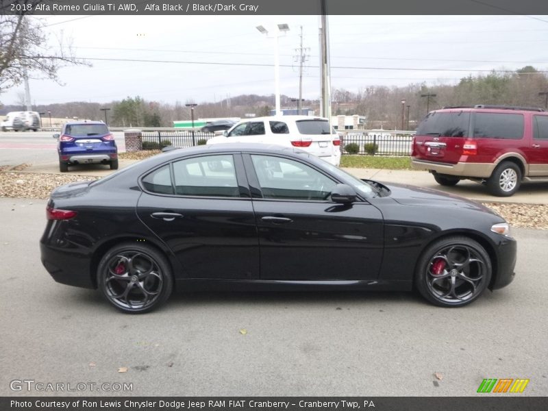 Alfa Black / Black/Dark Gray 2018 Alfa Romeo Giulia Ti AWD
