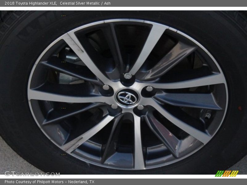 Celestial Silver Metallic / Ash 2018 Toyota Highlander XLE