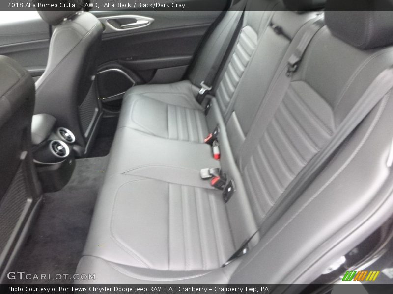 Alfa Black / Black/Dark Gray 2018 Alfa Romeo Giulia Ti AWD