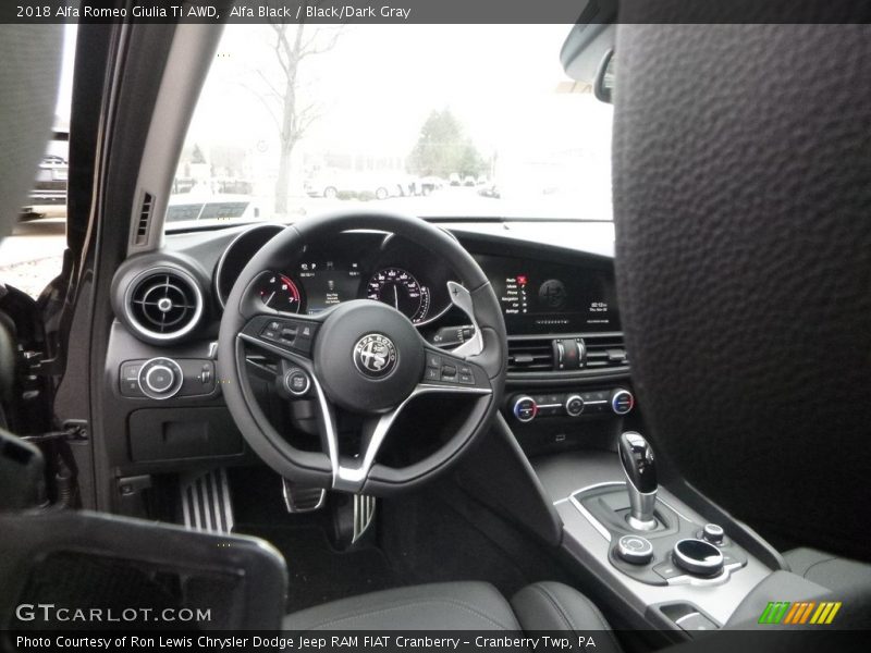 Alfa Black / Black/Dark Gray 2018 Alfa Romeo Giulia Ti AWD