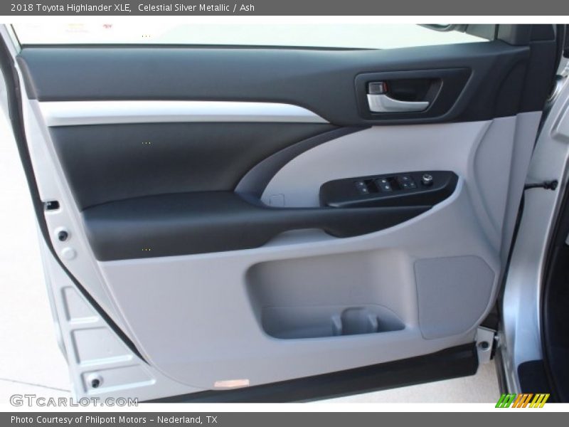 Celestial Silver Metallic / Ash 2018 Toyota Highlander XLE