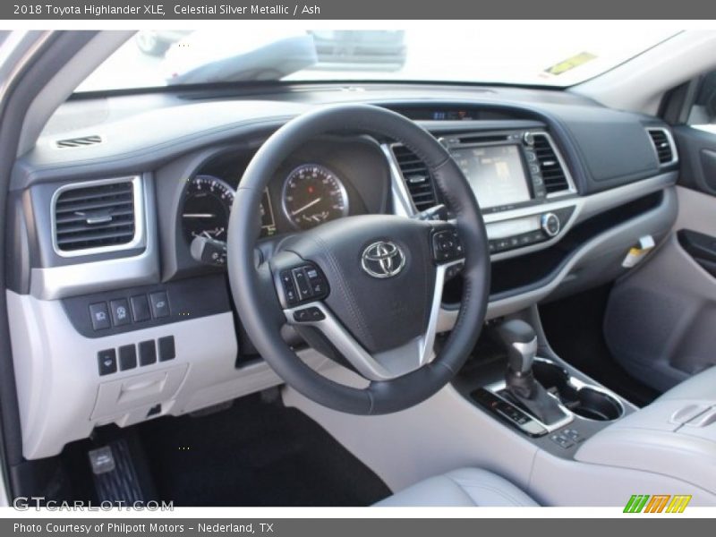 Celestial Silver Metallic / Ash 2018 Toyota Highlander XLE