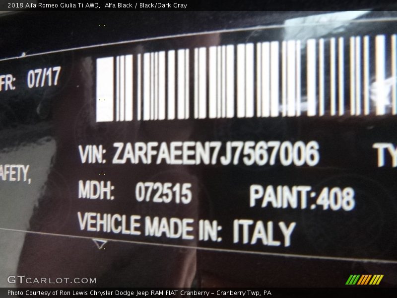 Alfa Black / Black/Dark Gray 2018 Alfa Romeo Giulia Ti AWD