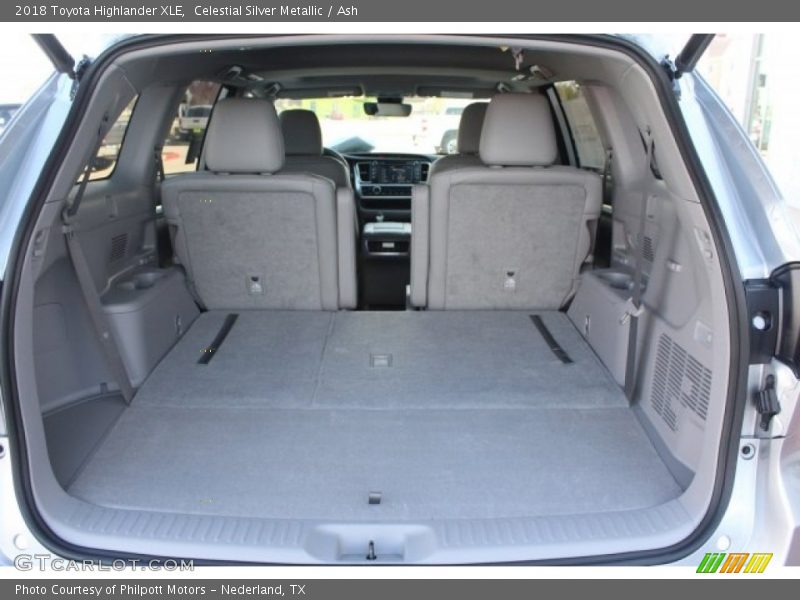 Celestial Silver Metallic / Ash 2018 Toyota Highlander XLE