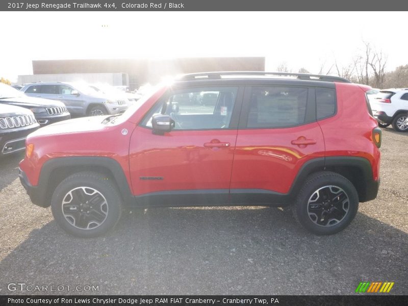 Colorado Red / Black 2017 Jeep Renegade Trailhawk 4x4