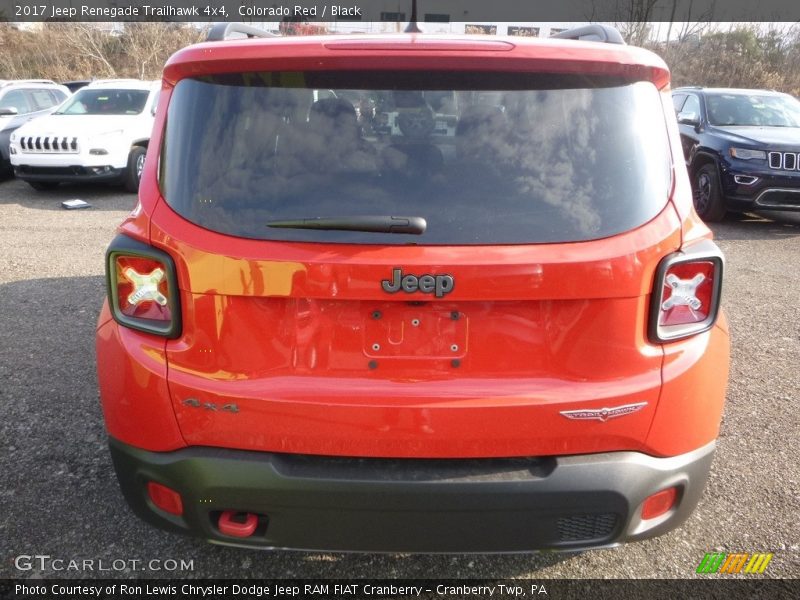 Colorado Red / Black 2017 Jeep Renegade Trailhawk 4x4