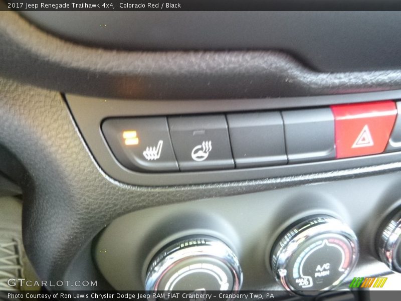 Colorado Red / Black 2017 Jeep Renegade Trailhawk 4x4