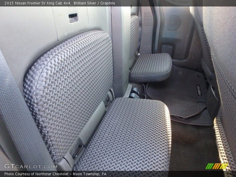 Brilliant Silver / Graphite 2015 Nissan Frontier SV King Cab 4x4